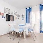 Nyaraló Awesome In With Kitchen *