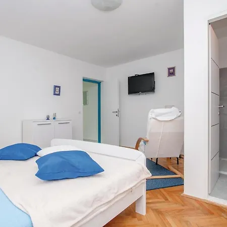 Awesome In With Kitchen