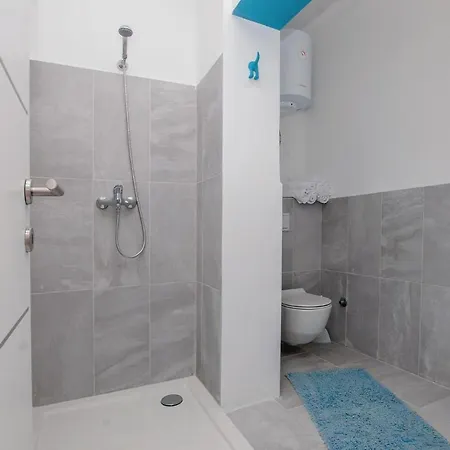 Nyaraló Awesome In With Kitchen